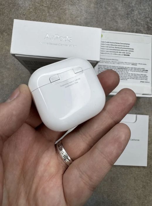 AirPods 4  Розпродаж!