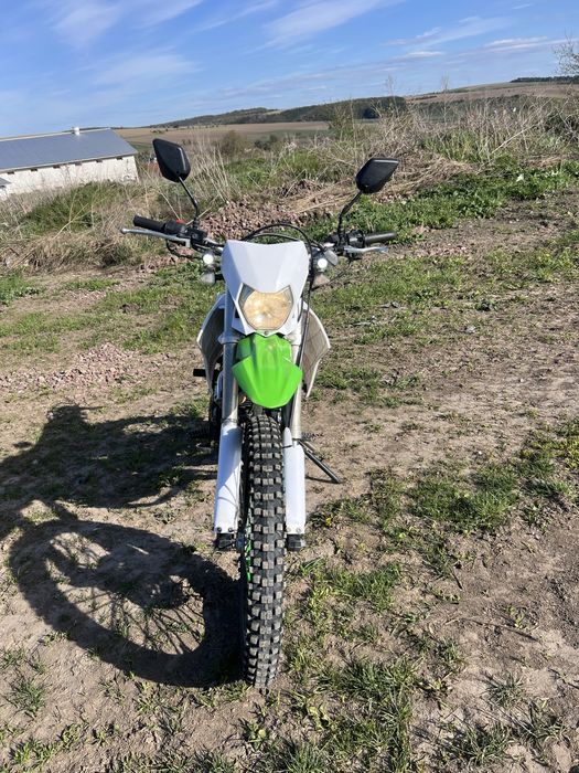 Продам мотоцикл SKYBIKE CRDX-250 в хорошому стані