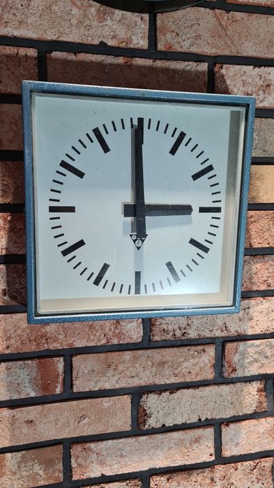 Zegar przemysłowy PRAGOTRON | systemowy | lata 60.–70