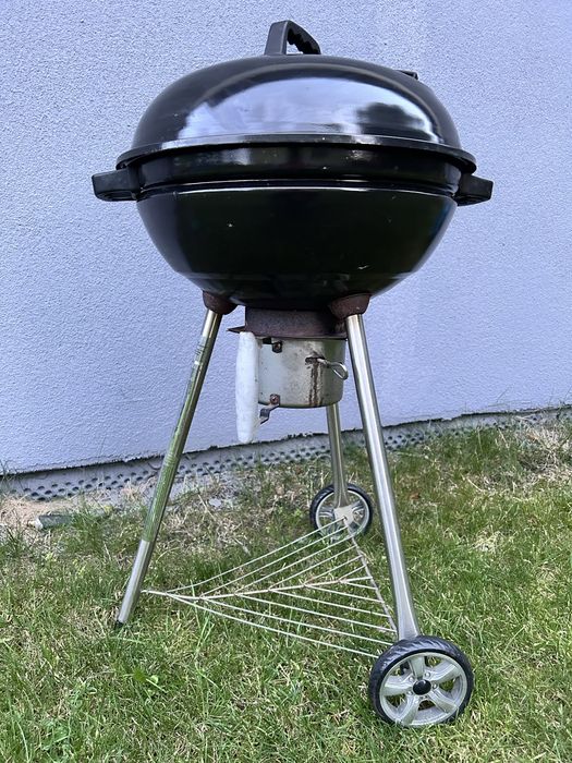 Grill węglowy zamykany