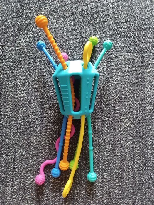 Gryzak möbi zippee