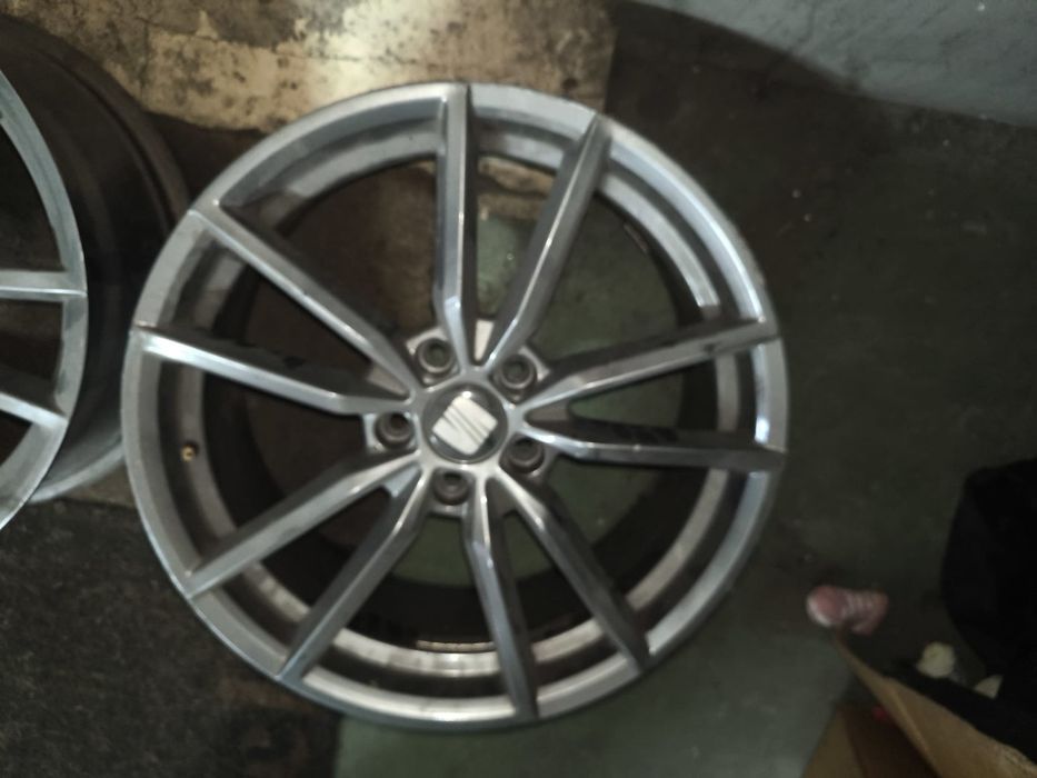 2 jantes 18 SEAT Leon