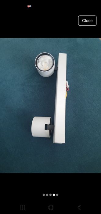 Lampa z 2 reflektorami