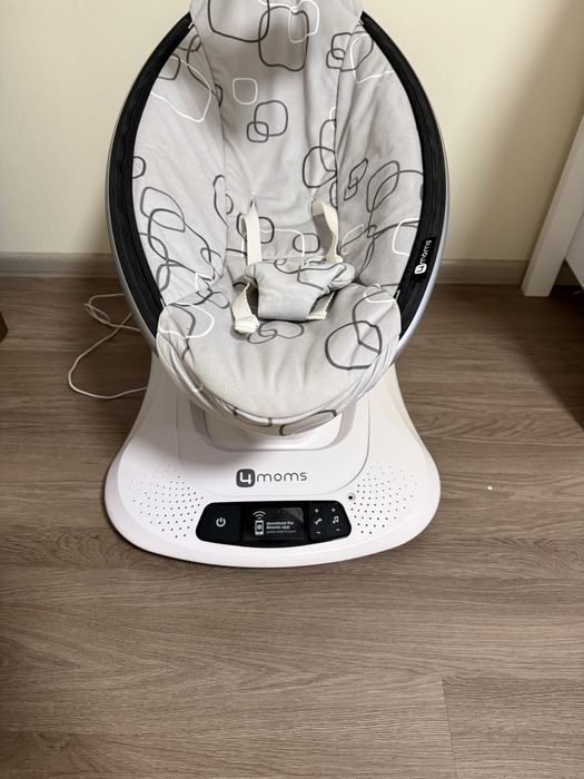 Заколисуючий центр 4 moms mamaroo