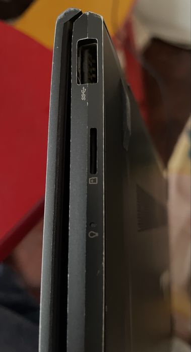 ASUS Zenbook UX425EA i5 (LER DESCRIÇÃO!!!)