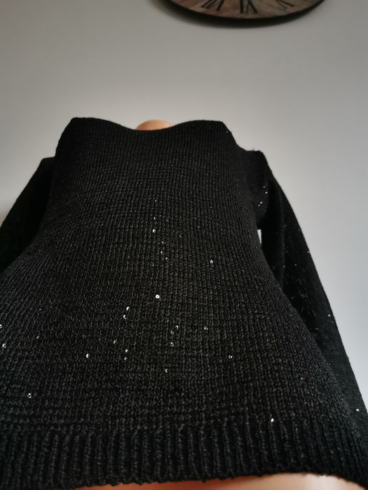 Sweter w cekiny błyszczący