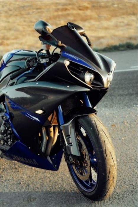 Yamaha R1 2014 edição race blue