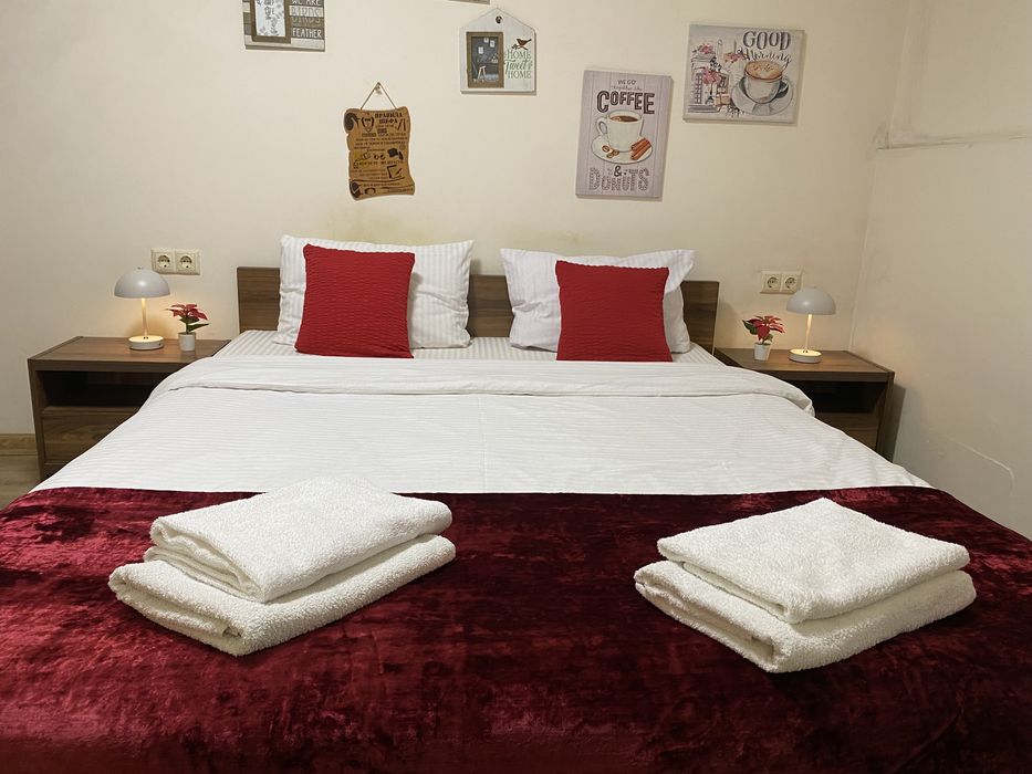 ПЛОЩА РИНОК Центр погодинно подобово