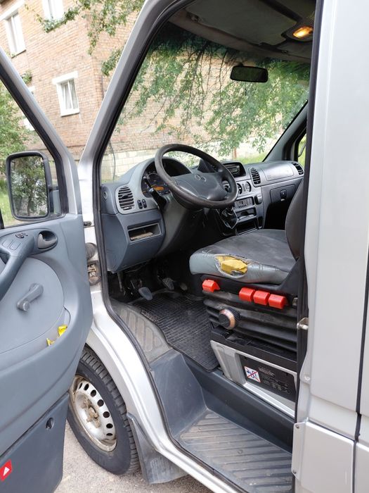 Продам спринтер 213 2004 року