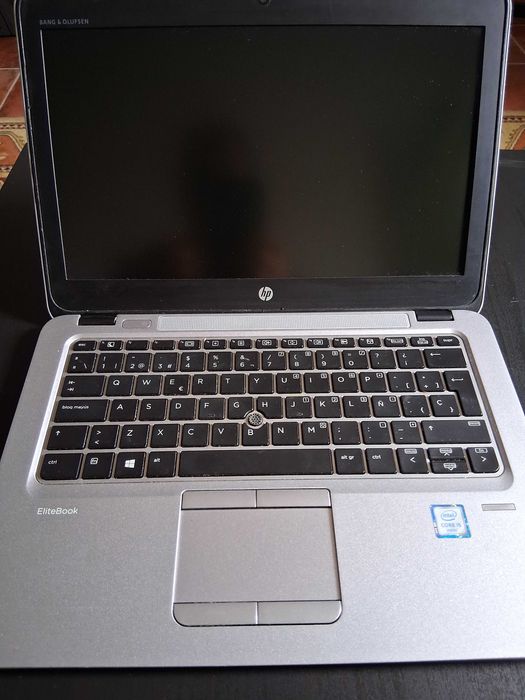 Computador portátil HP Elitebook 820 G3 i5