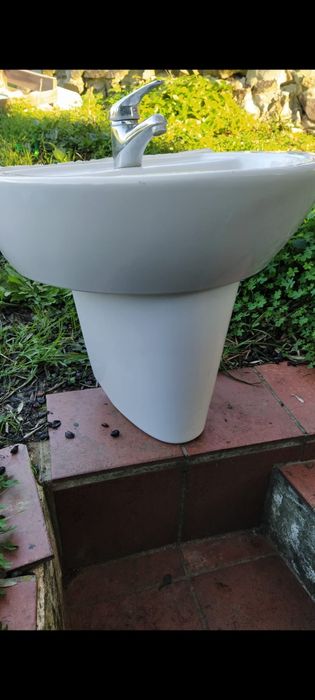 Lavatório em cerâmica