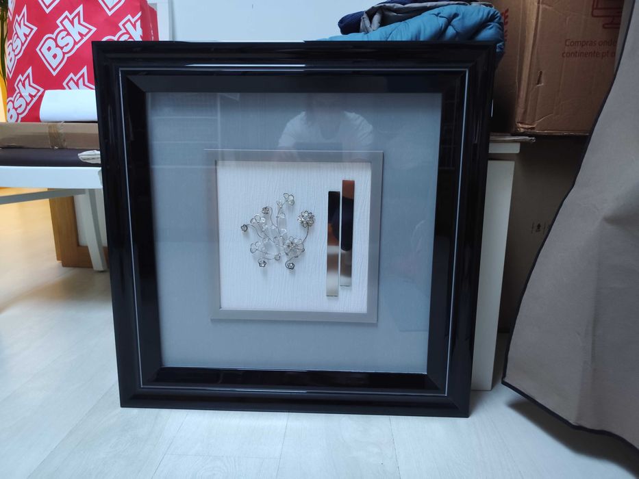 Vendo 2 quadros decorativos