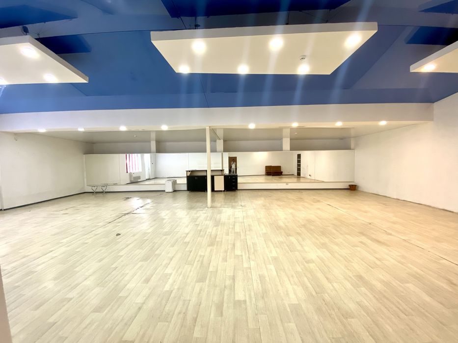 Продам здание 330 м. кв, Кривой Рог, центр.