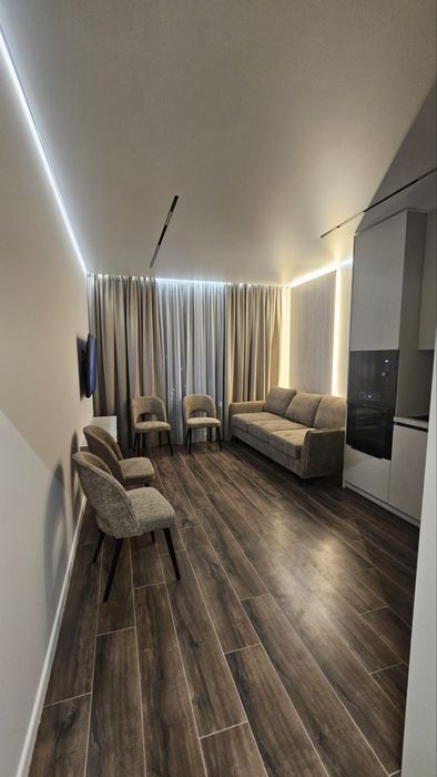 Оренда 1.5-кімн квартири в Parkland