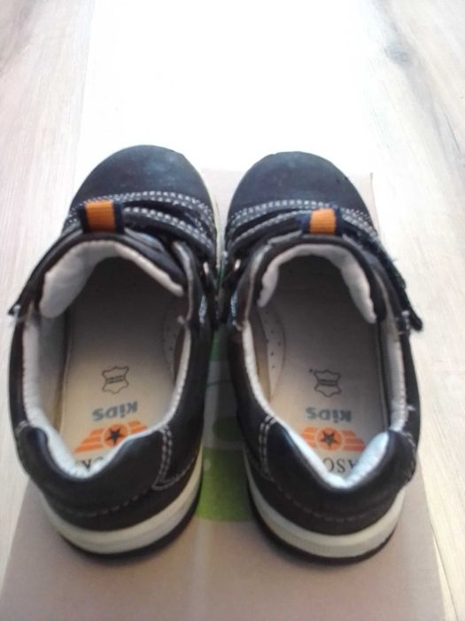 półbuty skórzane Lasocki rozm. 23