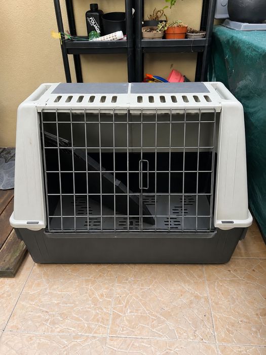 Caja de transporte para caes