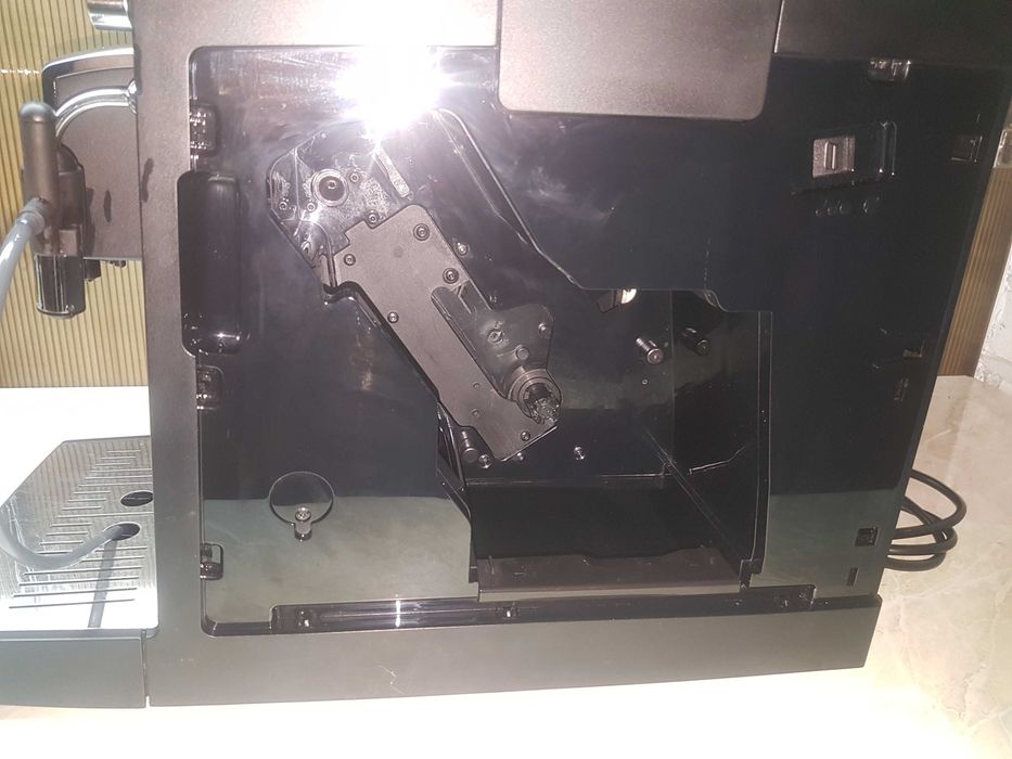 Ekspres do kawy Nivona 572 CafeRomatica