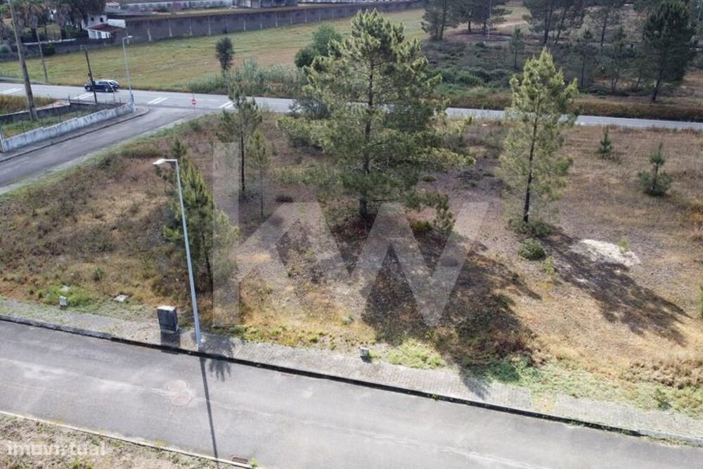Terreno Urbano 598m2 — Biscaínho, Santarém
