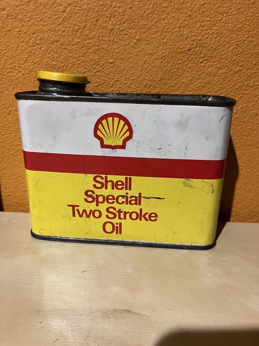 Latas de óleo antigas