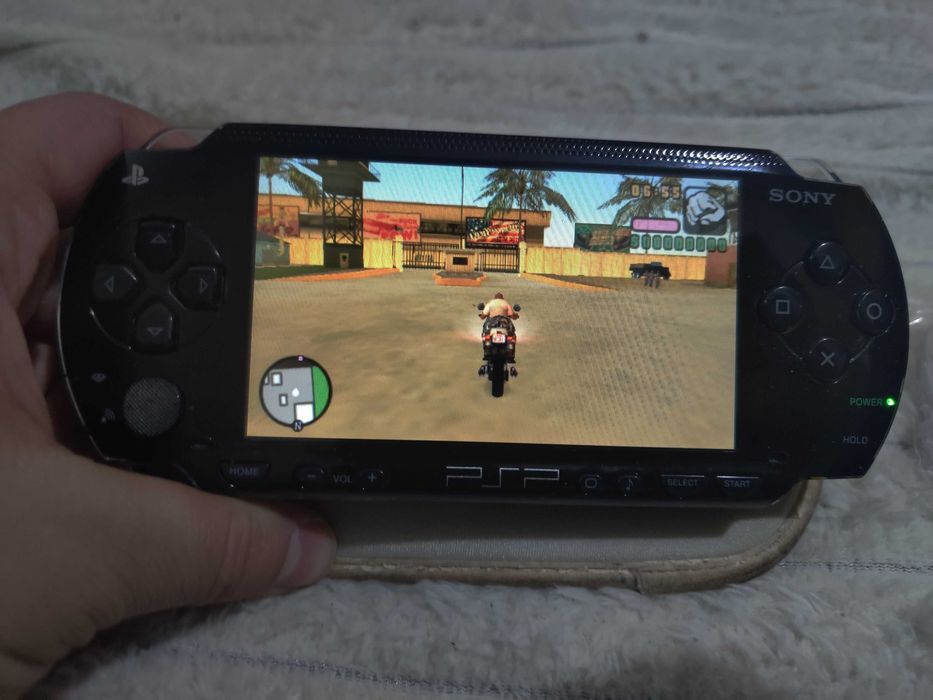 Sony PSP 1004 + карта 64ГБ + Много Игр.