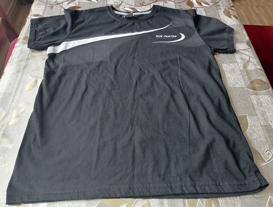 Czarny podkoszulek młodzieżowy - rozmiar XL