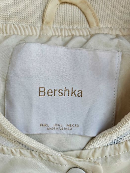 Super bomberka na jesień rozm.L Bershka