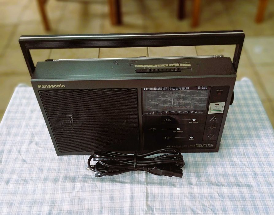 Rádio Panasonic rf1680