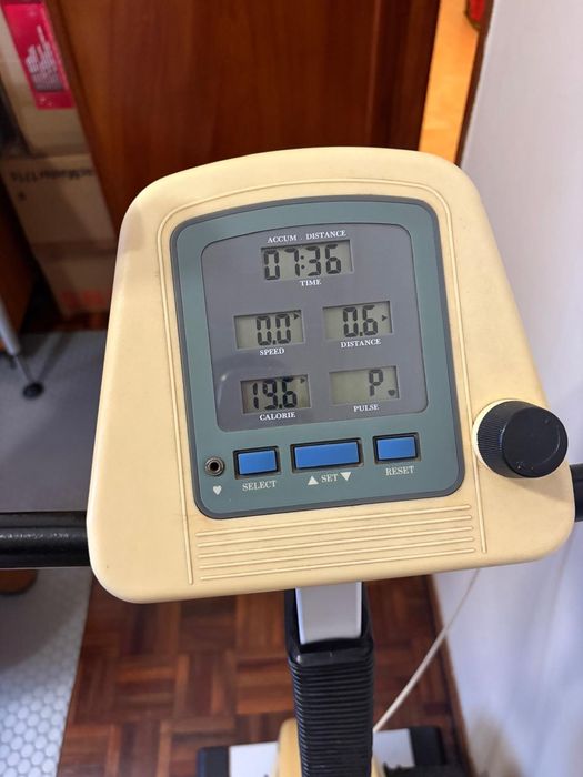 Stationary Bicycle439053508506429443