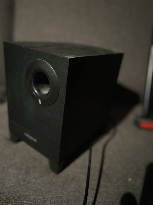 Glosnik bass creative