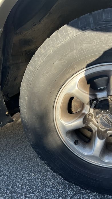 Jantes e pneus 265/70r15 6x139,7