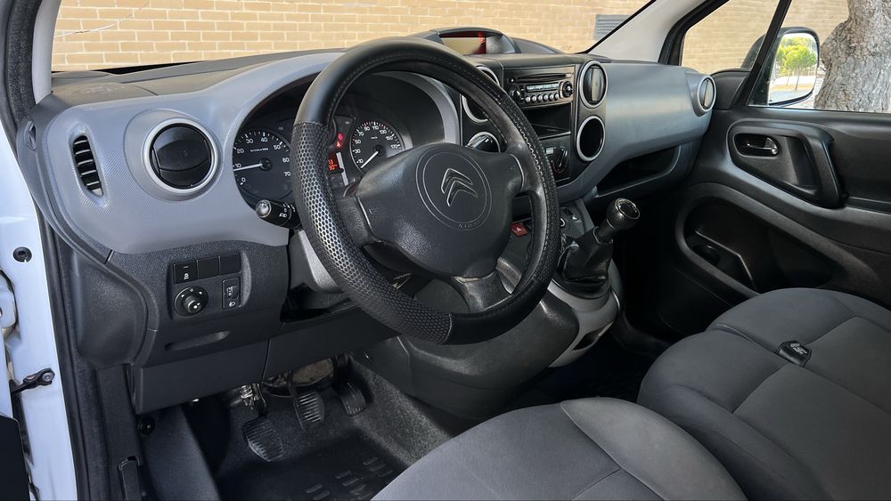 Citroen berlingo 1.6 hdi 3 lugares ( 2015 )