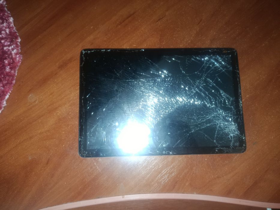 Teclast p40hd під римонт