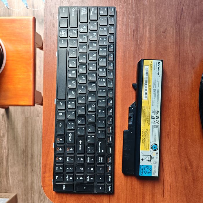 Запчасти для Lenovo v570