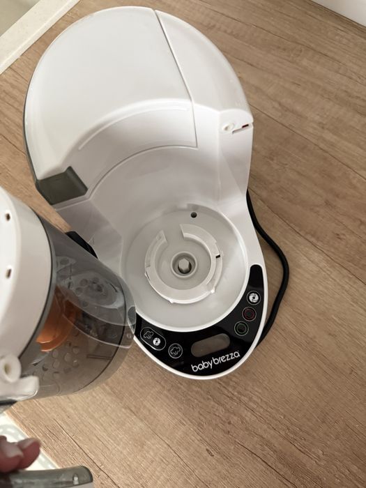 Блендер-пароварка Baby Brezza для дитячого харчування