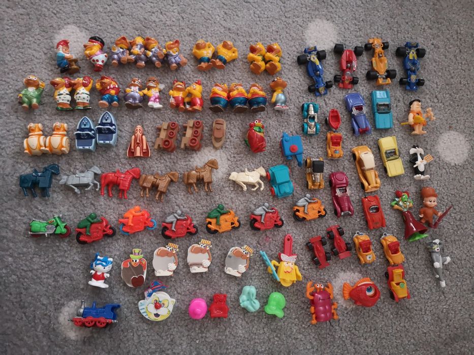 Figurki Kinder niespodzianki lata 90 i inne