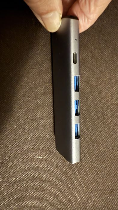 Hub para Mac pro com entada 1 usb-c e 3 usb