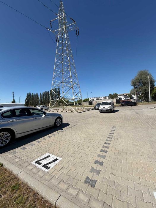 Wynajmę 4 miejsca parkingowe [Teren zamknięty] Komorowo ul. Olchowa 1 , k. Wolsztyna - Więcej
