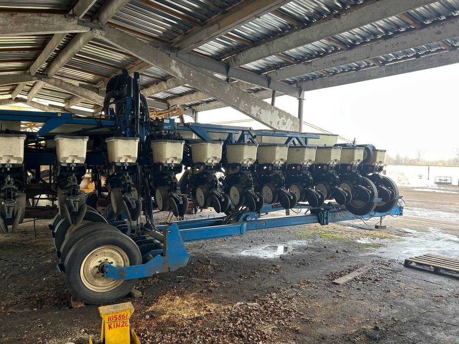 Продам сівалку Kinze 3600 2013 року