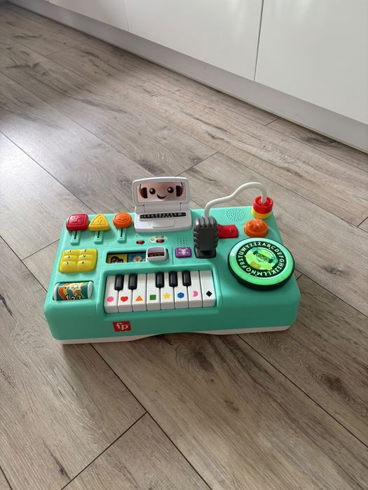 Fisher-Price Muzyczny Stolik DJ-a HRB65
