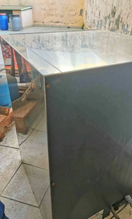 Máquina de lavar copos, chávenas e pires