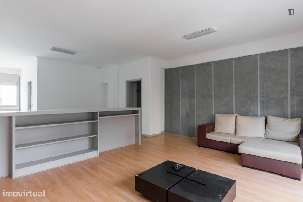 Quarto - localizado em Bonfim Porto
