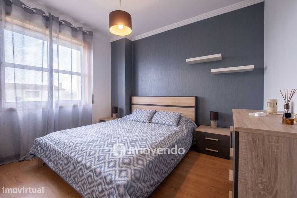 Moradia T3 mobilada e equipada, com garagem e jardim, na Mealhada