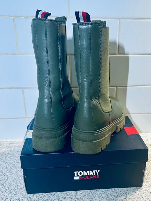 Skórzane sztyblety z protektorem TOMMY HILFIGER