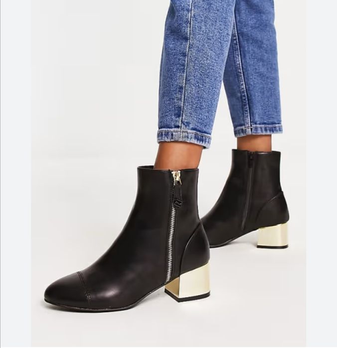 Efektowne Skórzane botki River Island na złotym lustrzanym słupku asos