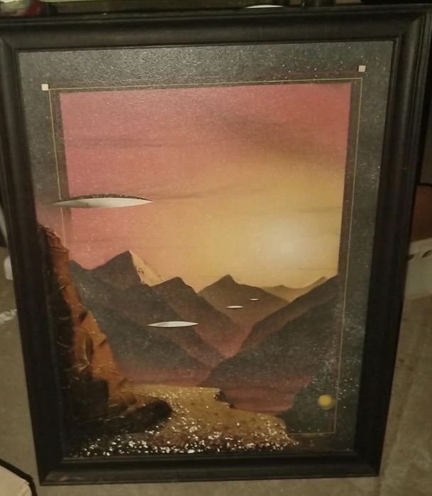 Obraz Kosmiczny SPRAY PAINT ART Krajobraz Góry UFO Sci-Fi