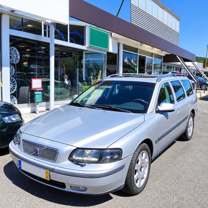 Carrinha Volvo V70 T5 turbo 250cv GPL 7€ 100km Ipo até 2018, distribuição completa e revisão em dia