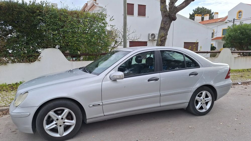 Mercedes-Benz C 200