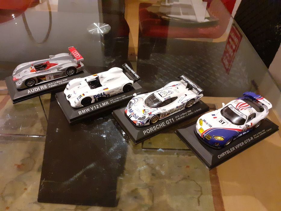 Miniaturas 1/43 - Le Mans, F1 e Indianapolis.