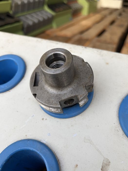 Uchwyt, Oprawka frezarska SK40 M16 44 L E25