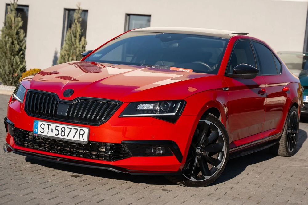 Skoda Superb Mega Sport Line 2.0i 400PS 4x4 Radar Kamera Ambiente Canton MAXTON